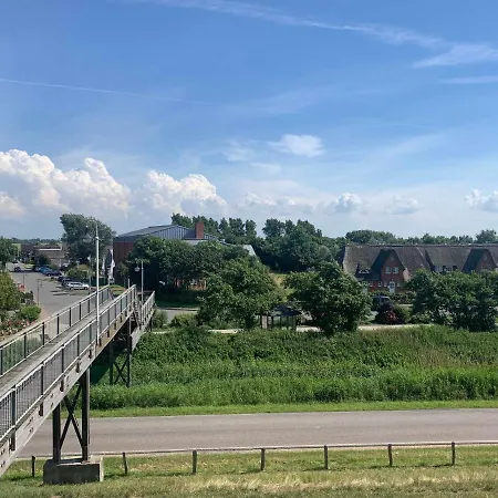 Holiday home Suedfall